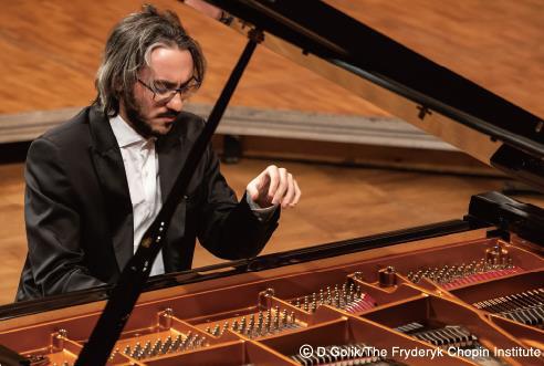 第2名 Alexander Gadjiev